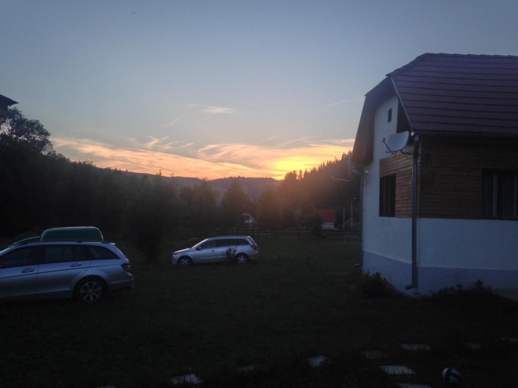 Nexus Kulcsoshaz Bukkloka Gyimes Guest House Fagetel Bagian luar foto
